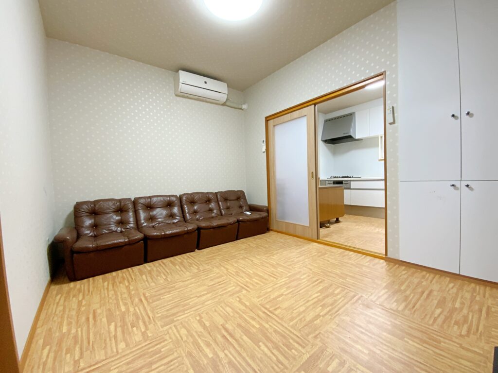 tanaka-furukawa-living room