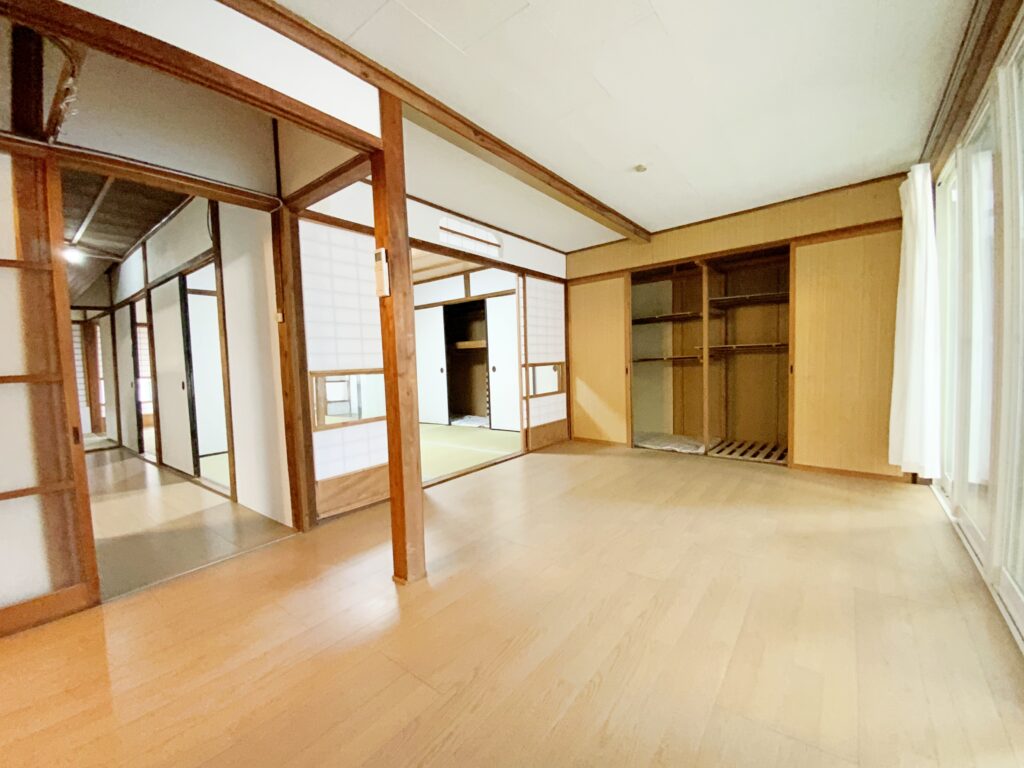 tanaka satonouchi2-living room2