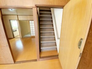 naitocho-stairs
