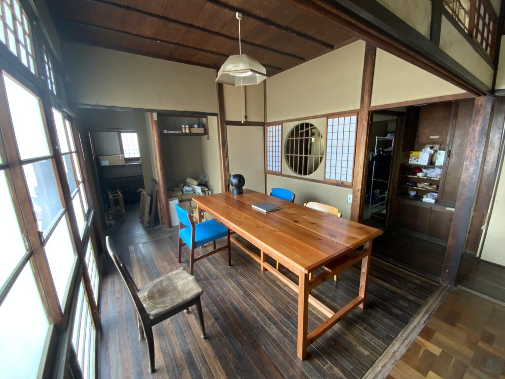 shimogamorondo-living room2