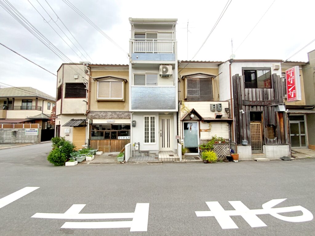 asukaicho-front road