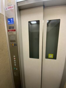 taniguchi-elevator2