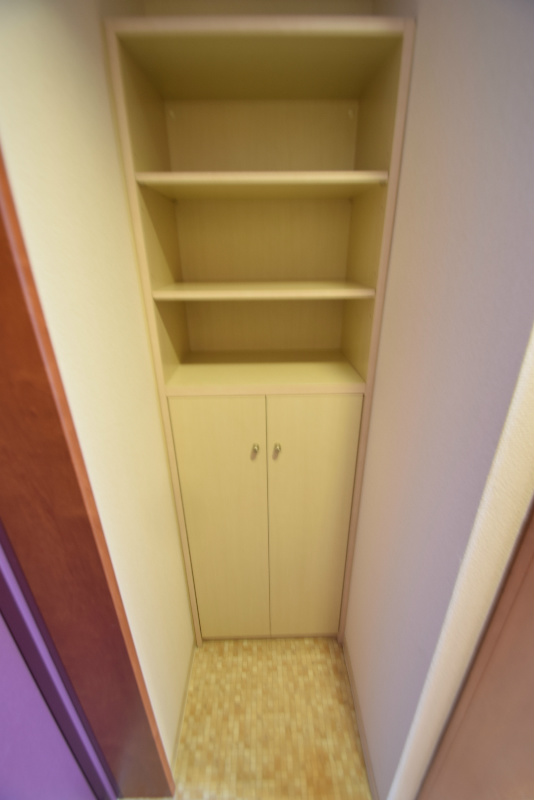 solare-shoes box