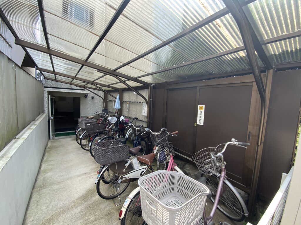 コープ鴨川B棟-bycycle