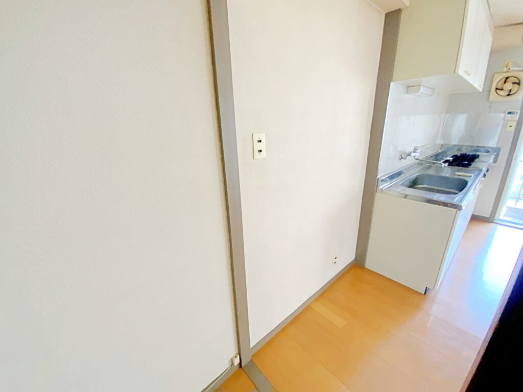 コープ鴨川B棟307号室-廊下2