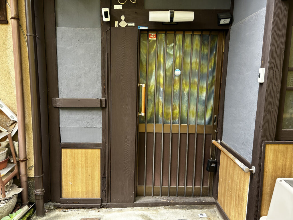 本町18丁目の玄関