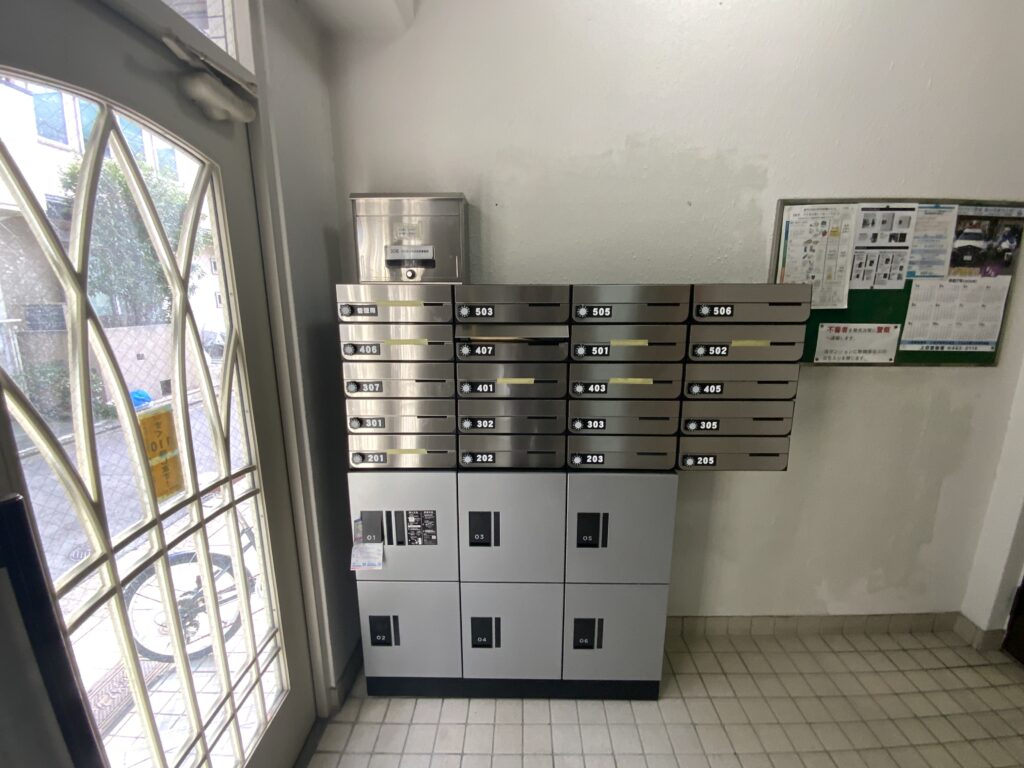 ラ ヴァリエ郵便ポスト