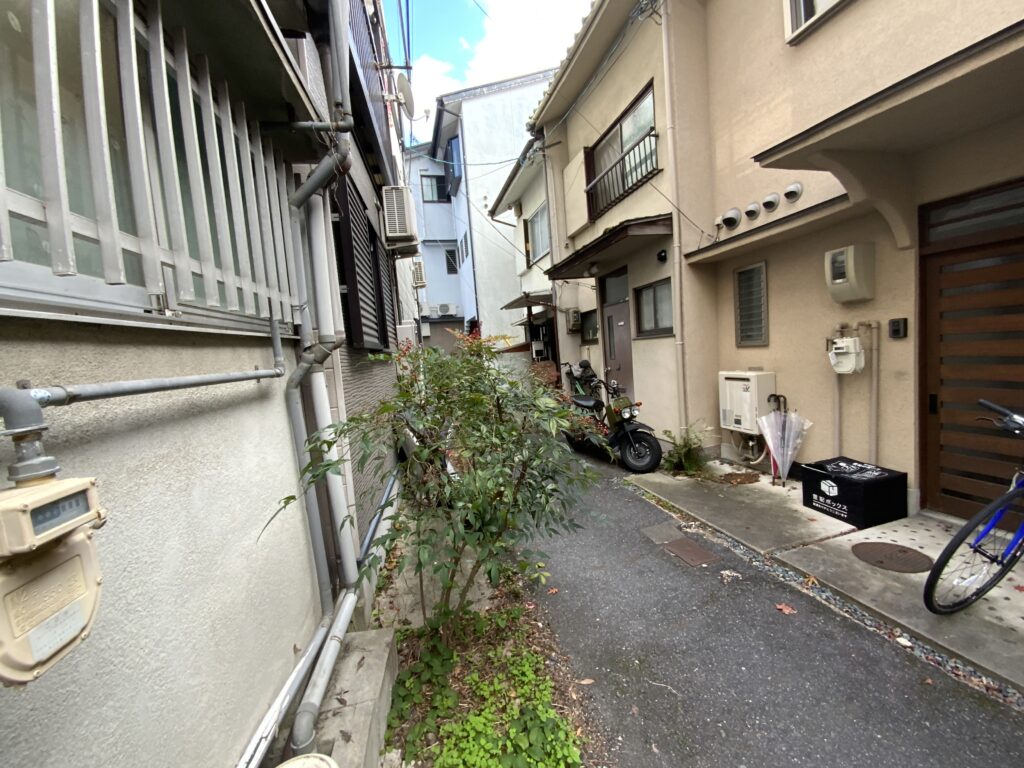 高野泉町-勝手口2