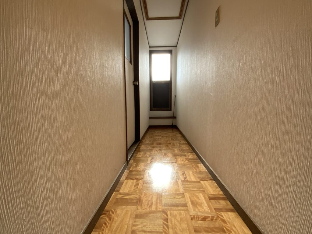 高野泉町-2階廊下