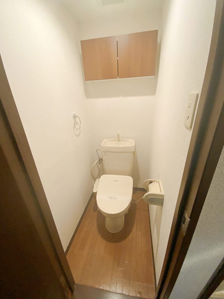 サンプラザ三越201号室トイレ